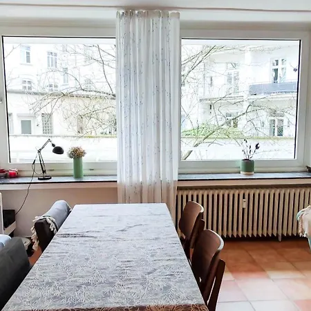 Elegant Close To Main Train Station Apartment Düsseldorf